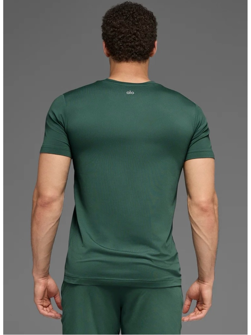 Alo Conquer Reform Crewneck Short Skeeve Men’s - Picture 3 of 6